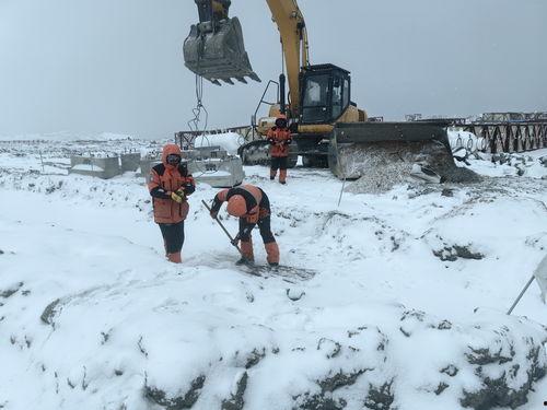 国产白浆喷水,引领绿色环保新潮流